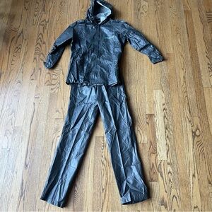 Frogg Toggs Youth 2PC Ultra Lite Rain Suit in Black Size S/M Model UL12304-01